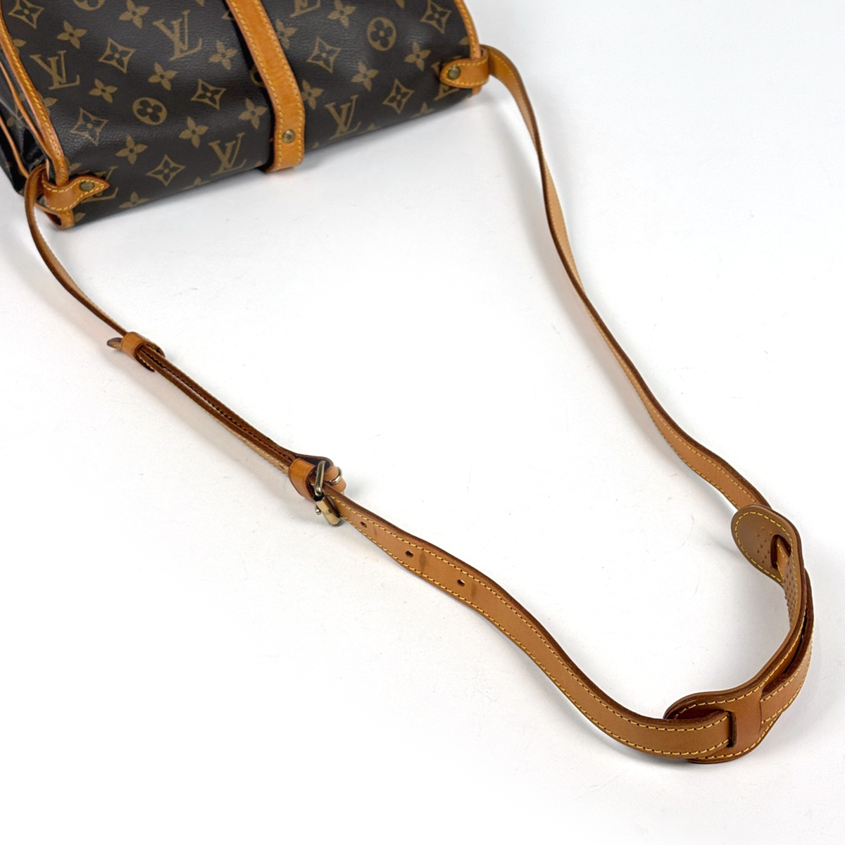 ルイ・ヴィトン Louis Vuitton ソミュール30 斜め掛け ショルダー