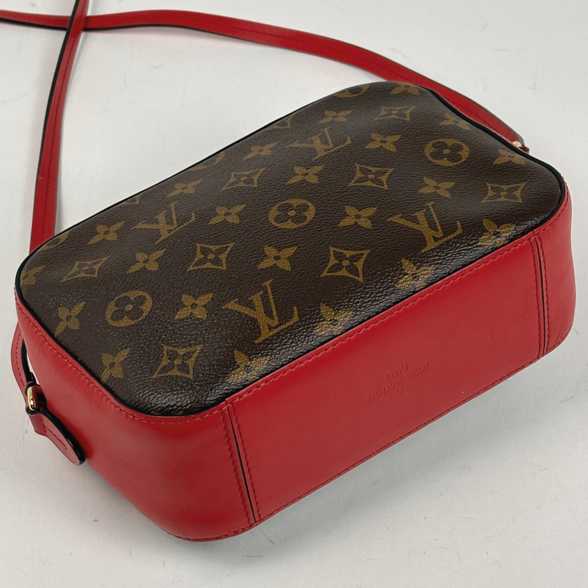 ルイ・ヴィトン Louis Vuitton サントンジュ 斜め掛け ショルダー 