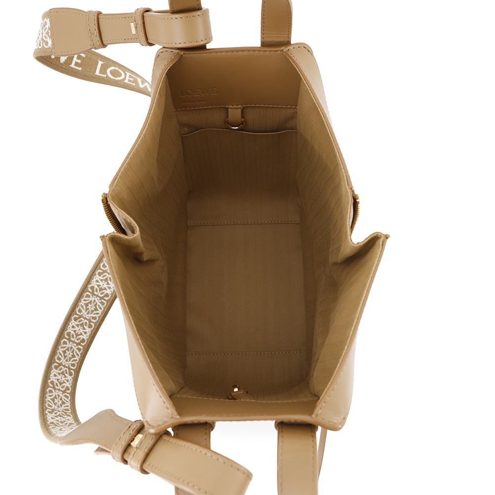 ロエベ ハンドバッグ ハンモック コンパクト カーフレザー A538H13X14