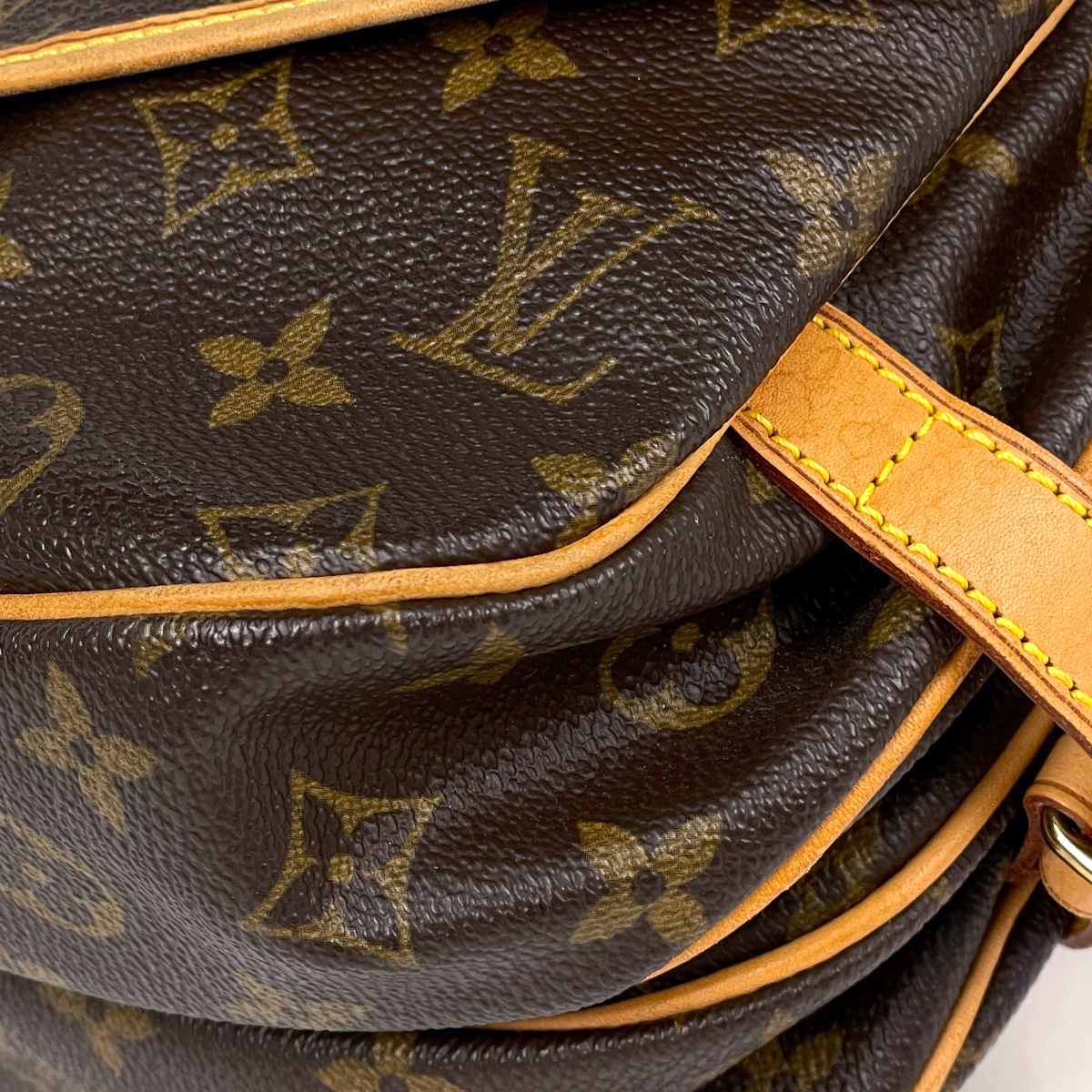 ルイ・ヴィトン Louis Vuitton ソミュール30 ショルダーバッグ