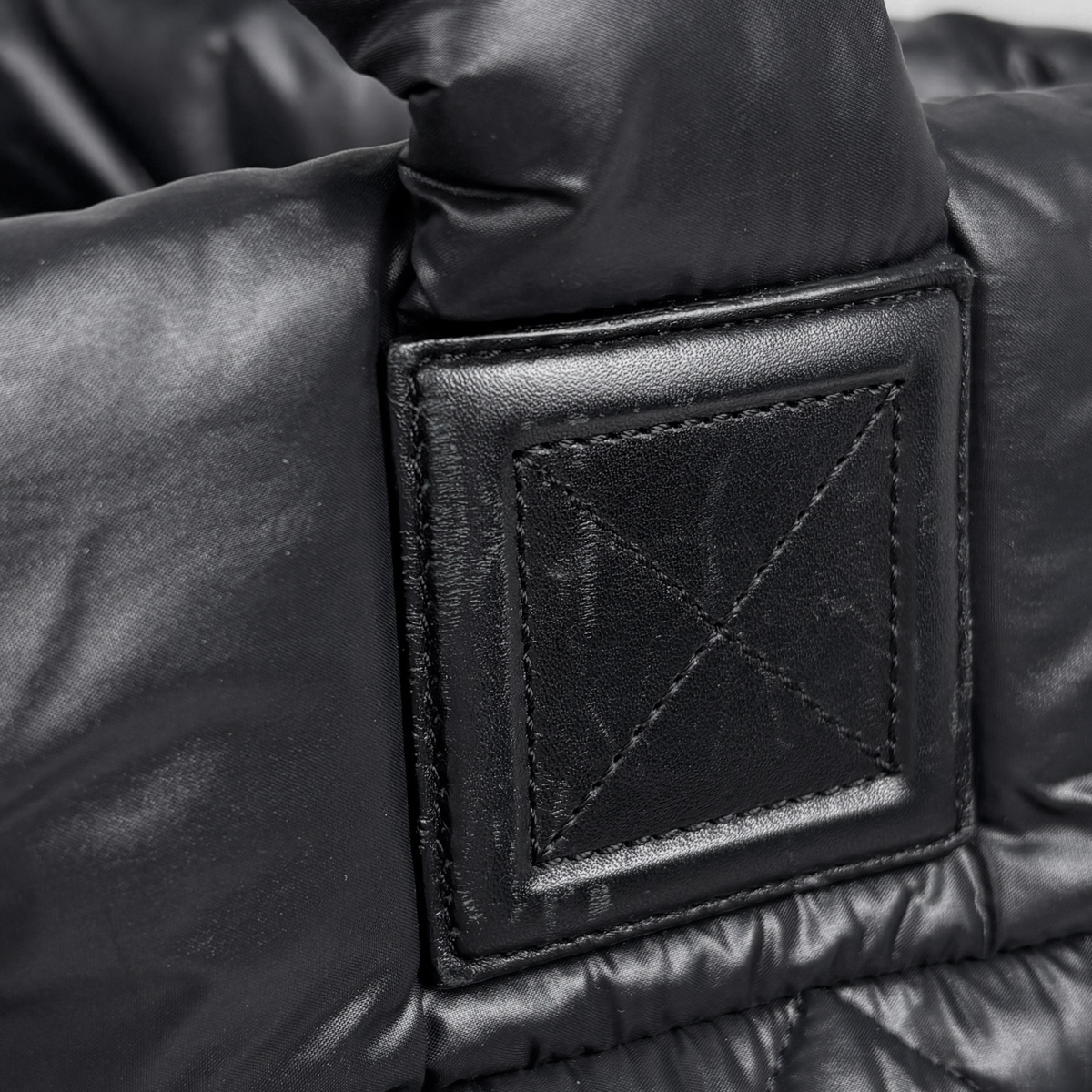 シャネル CHANEL コココクーン ミディアム トートバッグ ナイロン 