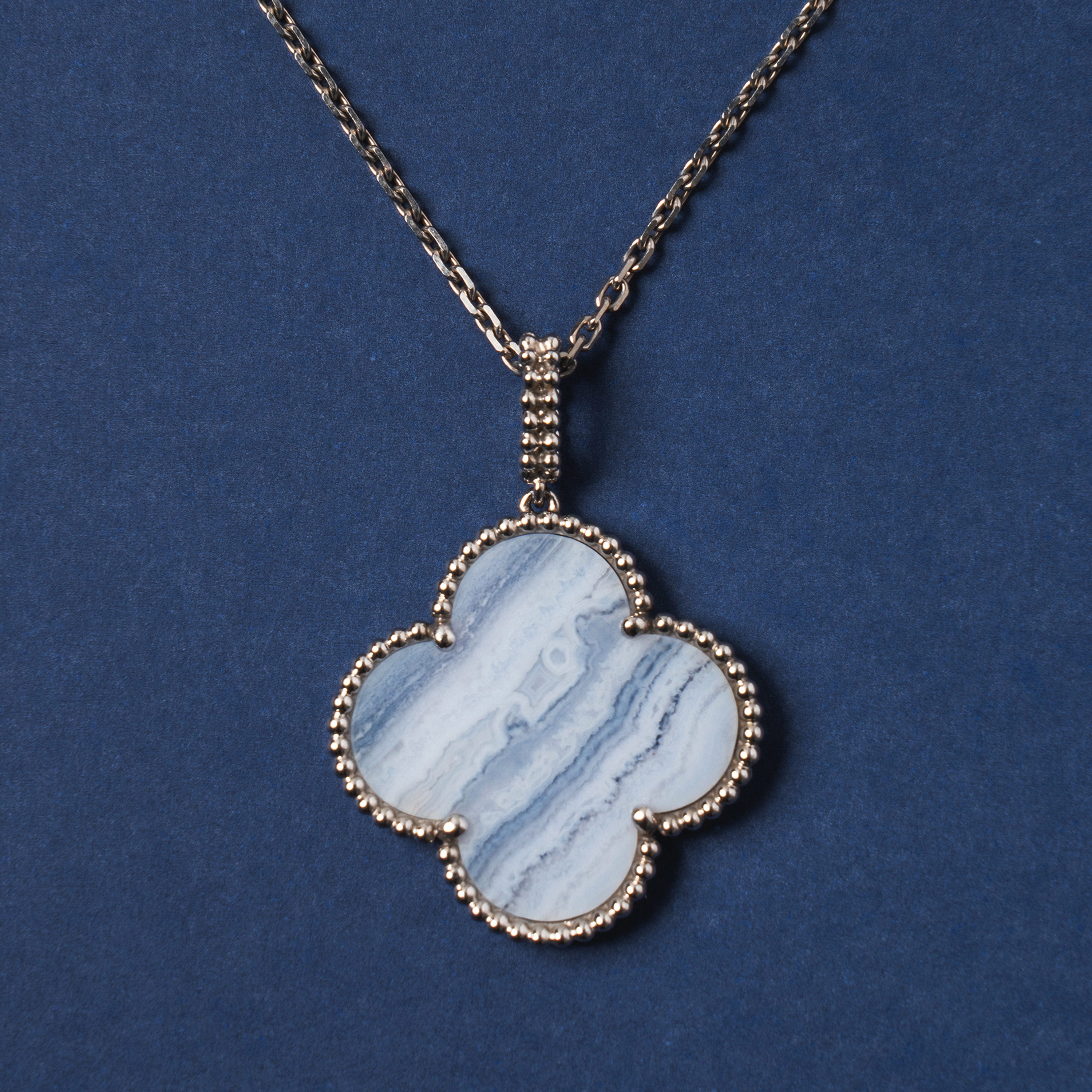 ヴァン クリーフ＆アーペル マジック アルハンブラ ロング