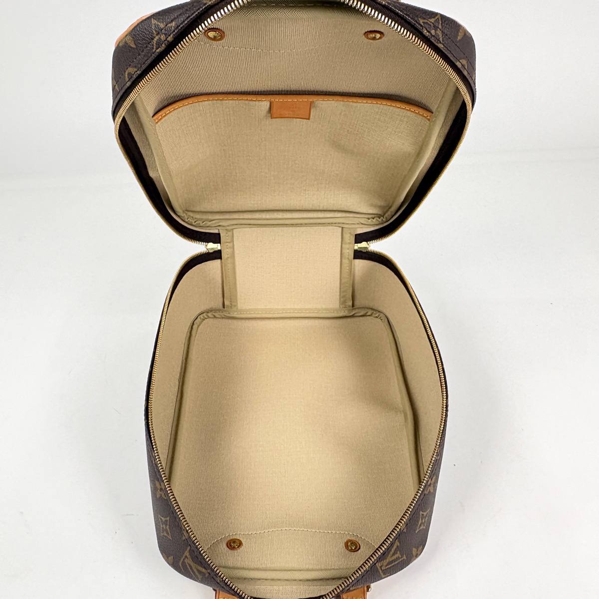 Louis Vuitton モノグラムバッグ シューズバッグ エクスキュルシオン