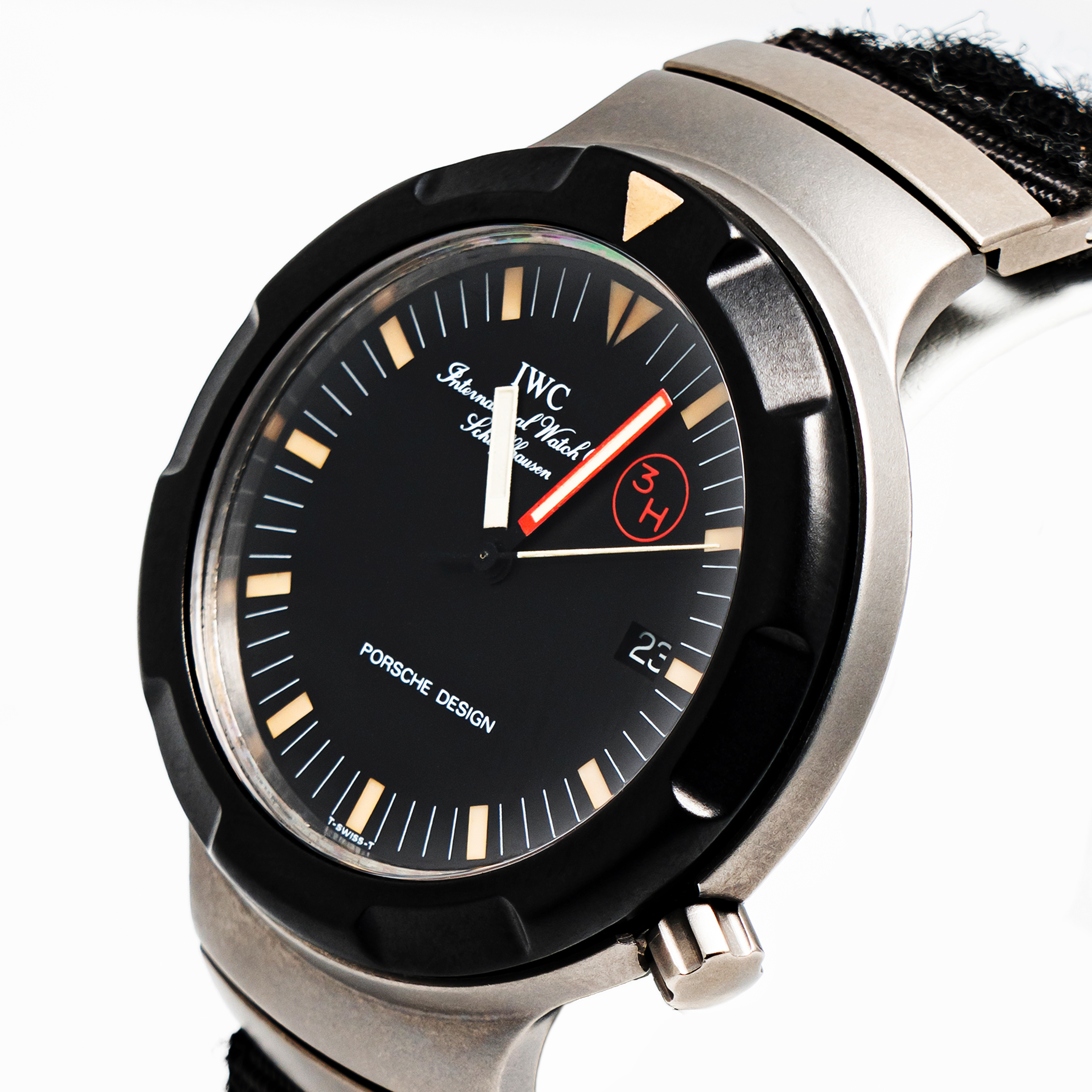 機能美が際立つ、希少なミリタリーウォッチ | MOLTS