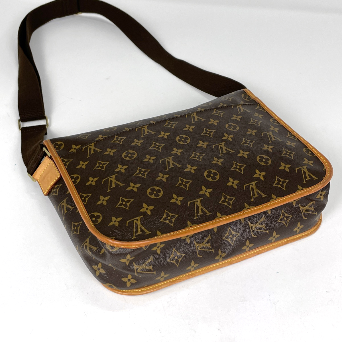 ルイ・ヴィトン Louis Vuitton メッセンジャーGM ボスフォール