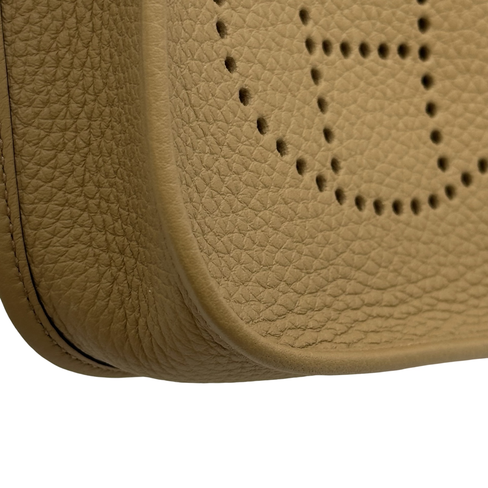 エルメス HERMES エヴリンTPM K刻印 ゴールド トリヨン ショルダー 