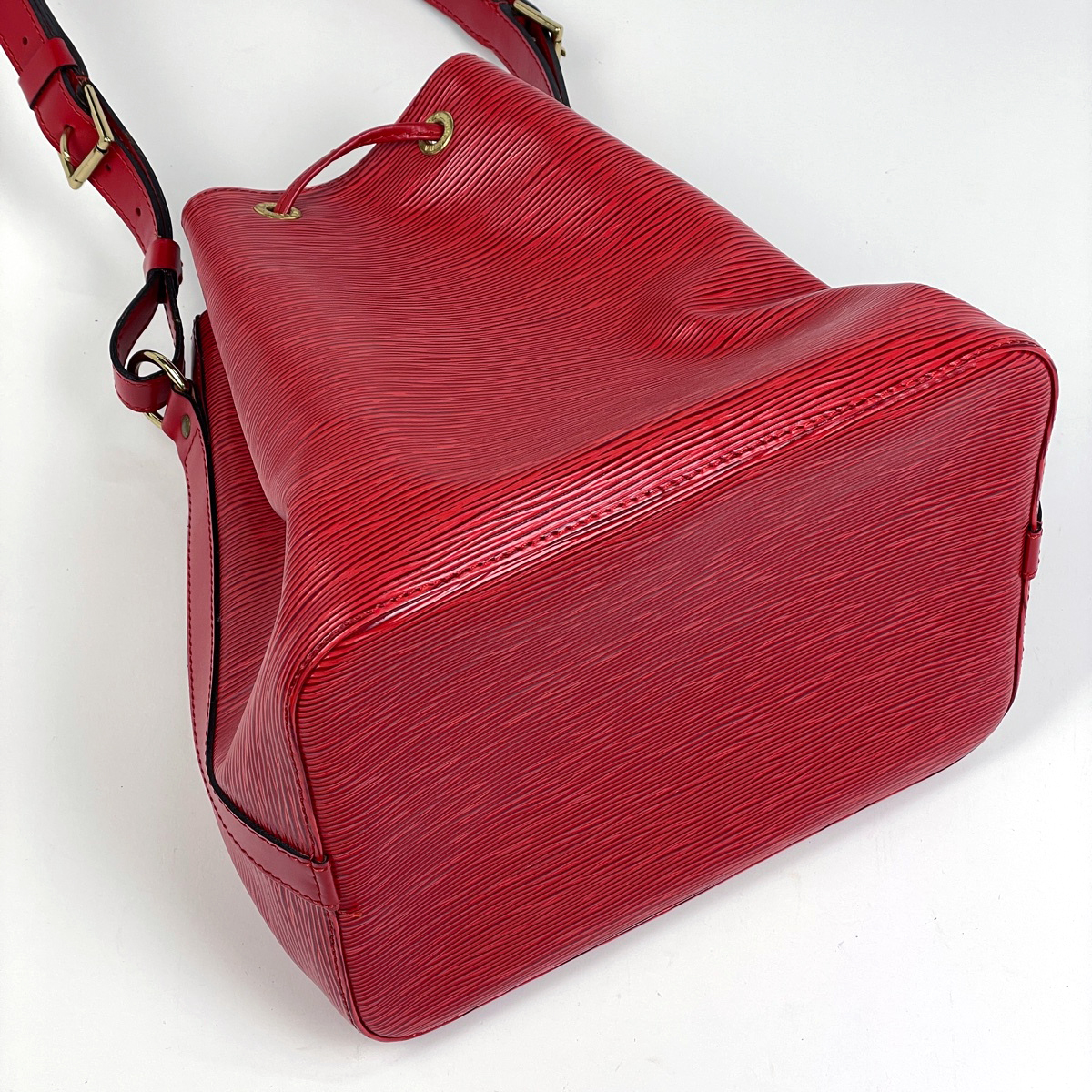 ルイ・ヴィトン Louis Vuitton プチ ノエ 肩掛け ワンショルダー 巾着 