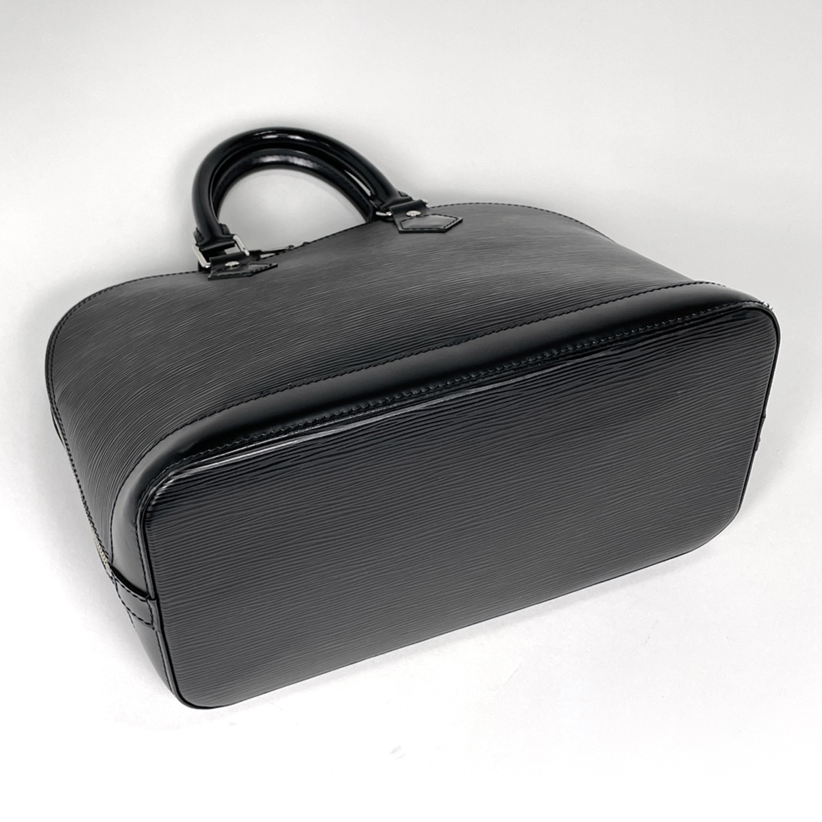 ルイ・ヴィトン Louis Vuitton アルマ ハンドバッグ エピ ノワール