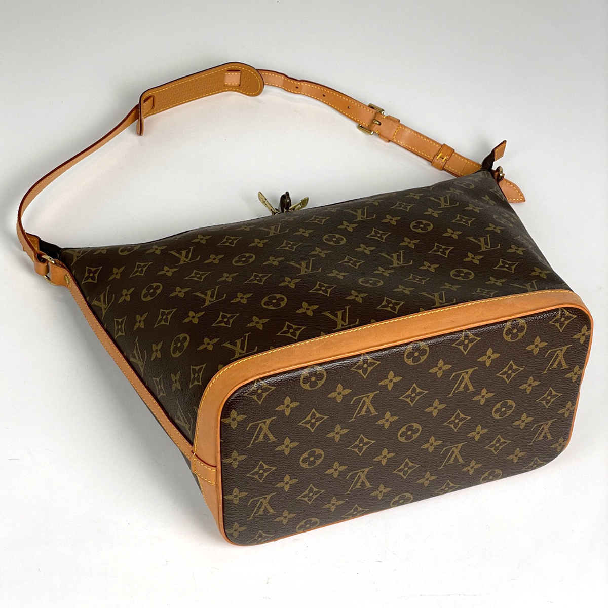 ルイ・ヴィトン Louis Vuitton アムファースリー ワンショルダー