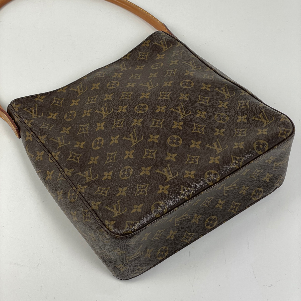 ルイ・ヴィトン Louis Vuitton ルーピング GM 肩掛け ワンショルダー