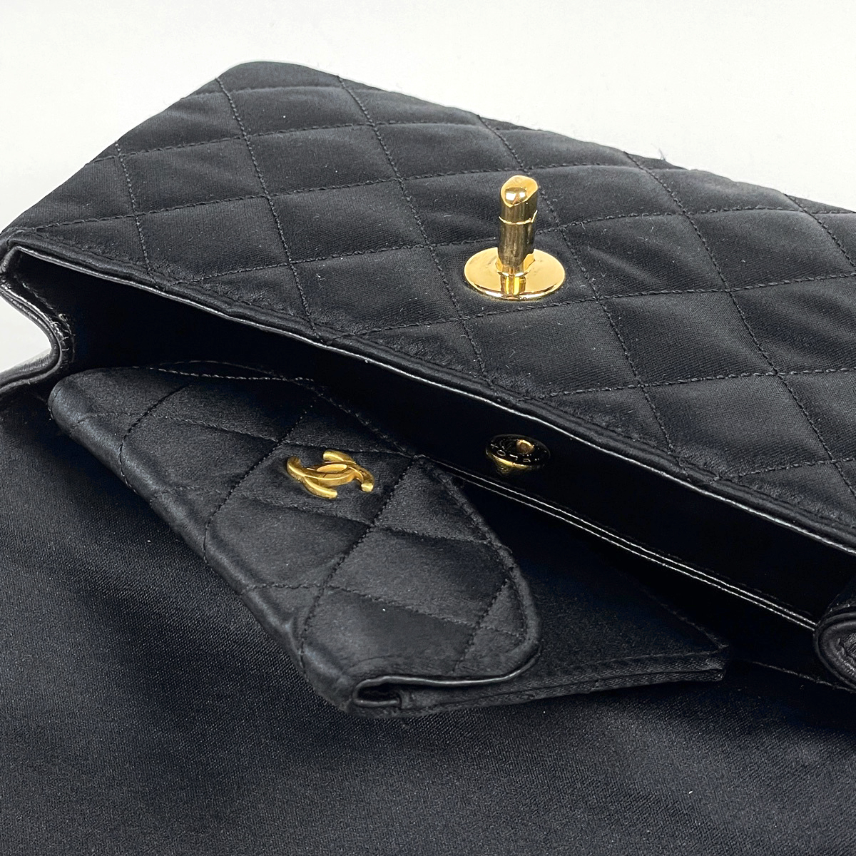 シャネル CHANEL ココマーク チェーン ショルダーバッグ マトラッセ
