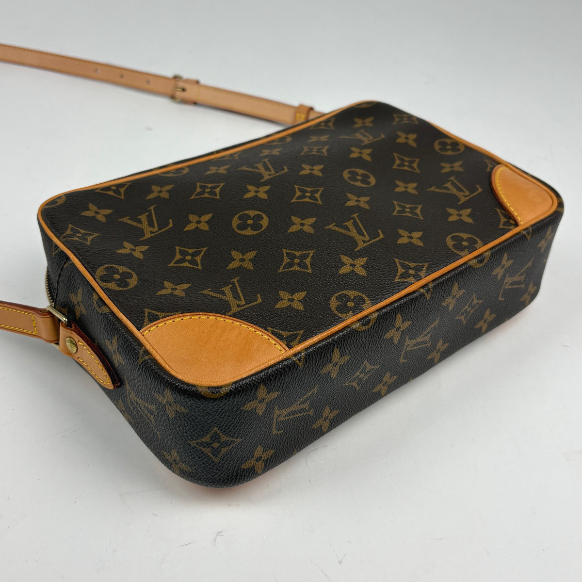 ルイ・ヴィトン Louis Vuitton トロカデロ27 ショルダーバッグ