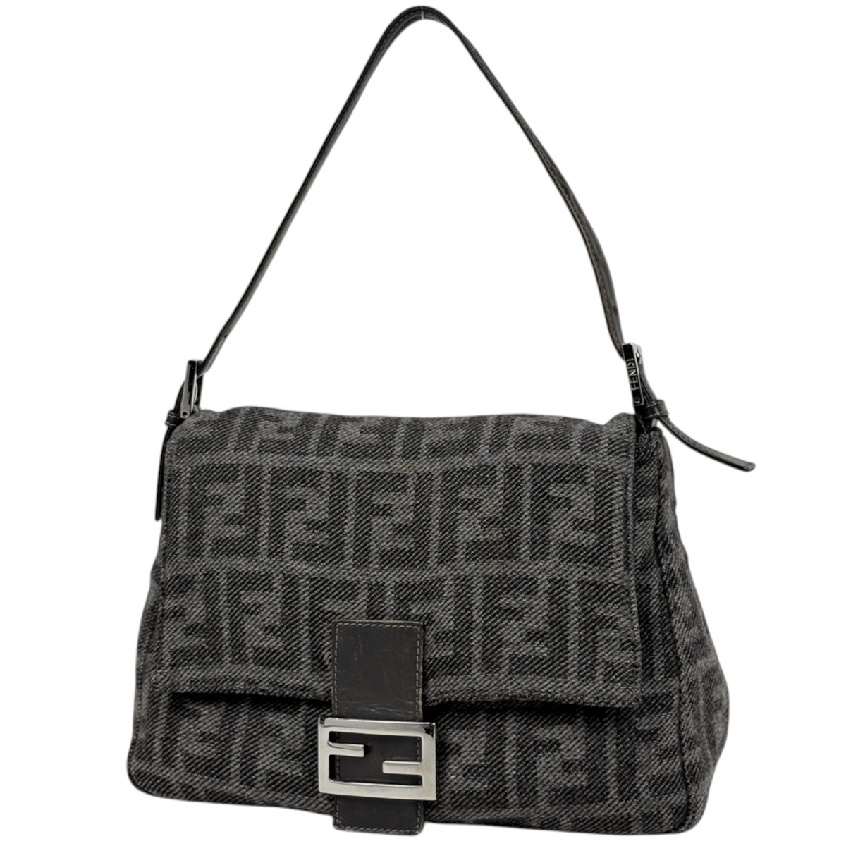 フェンディ FENDI ショルダーバッグ ズッカ柄 マンマバゲット