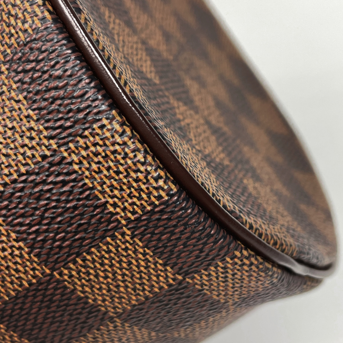 ルイ・ヴィトン Louis Vuitton パピヨン 26 バレルバッグ 筒型