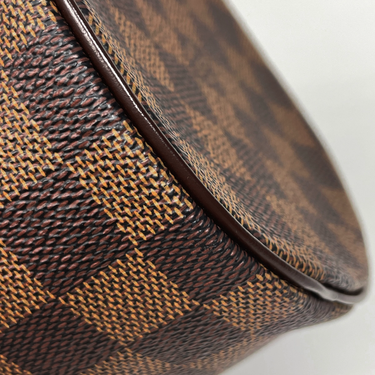 ルイ・ヴィトン Louis Vuitton パピヨン 26 バレルバッグ 筒型 
