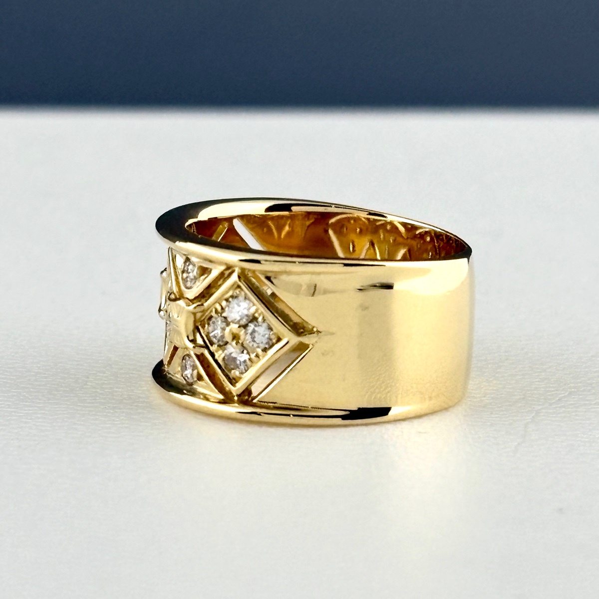 ビンテージ CELINE セリーヌ K18メレダイヤ0.03ct リング4.6g