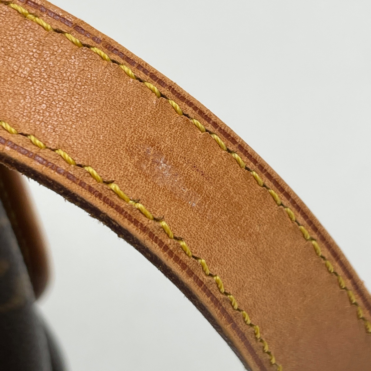 ルイ・ヴィトン Louis Vuitton ソミュール30 斜め掛け ショルダー 