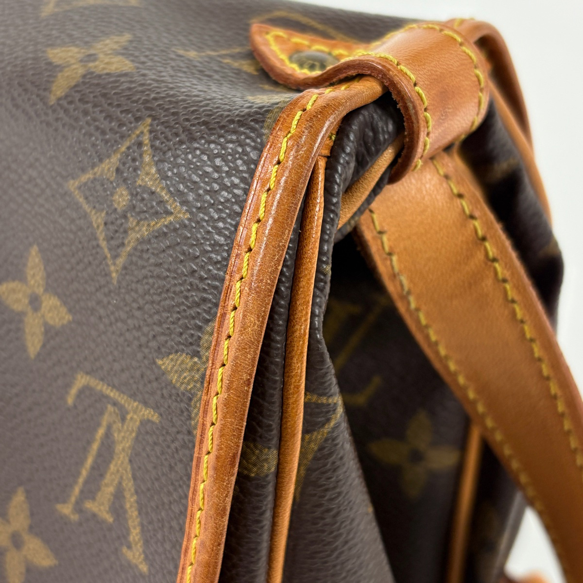 ルイ・ヴィトン Louis Vuitton ソミュール30 斜め掛け ショルダー