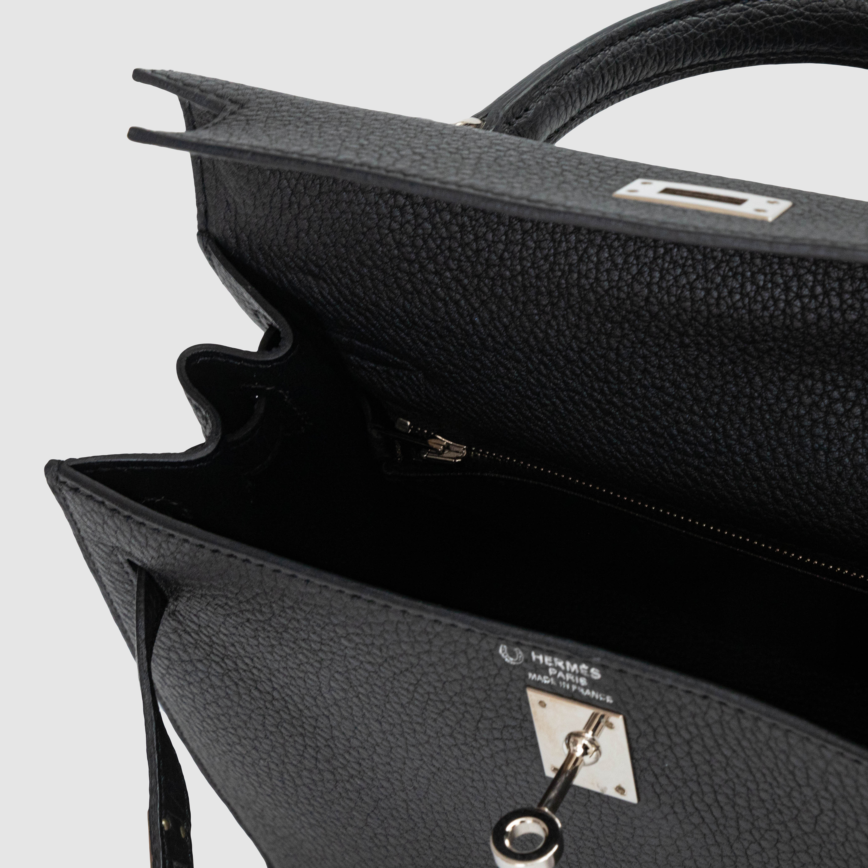 エルメス ケリー 25 ノアール、トゴ、シルバー金具 | MOLTS