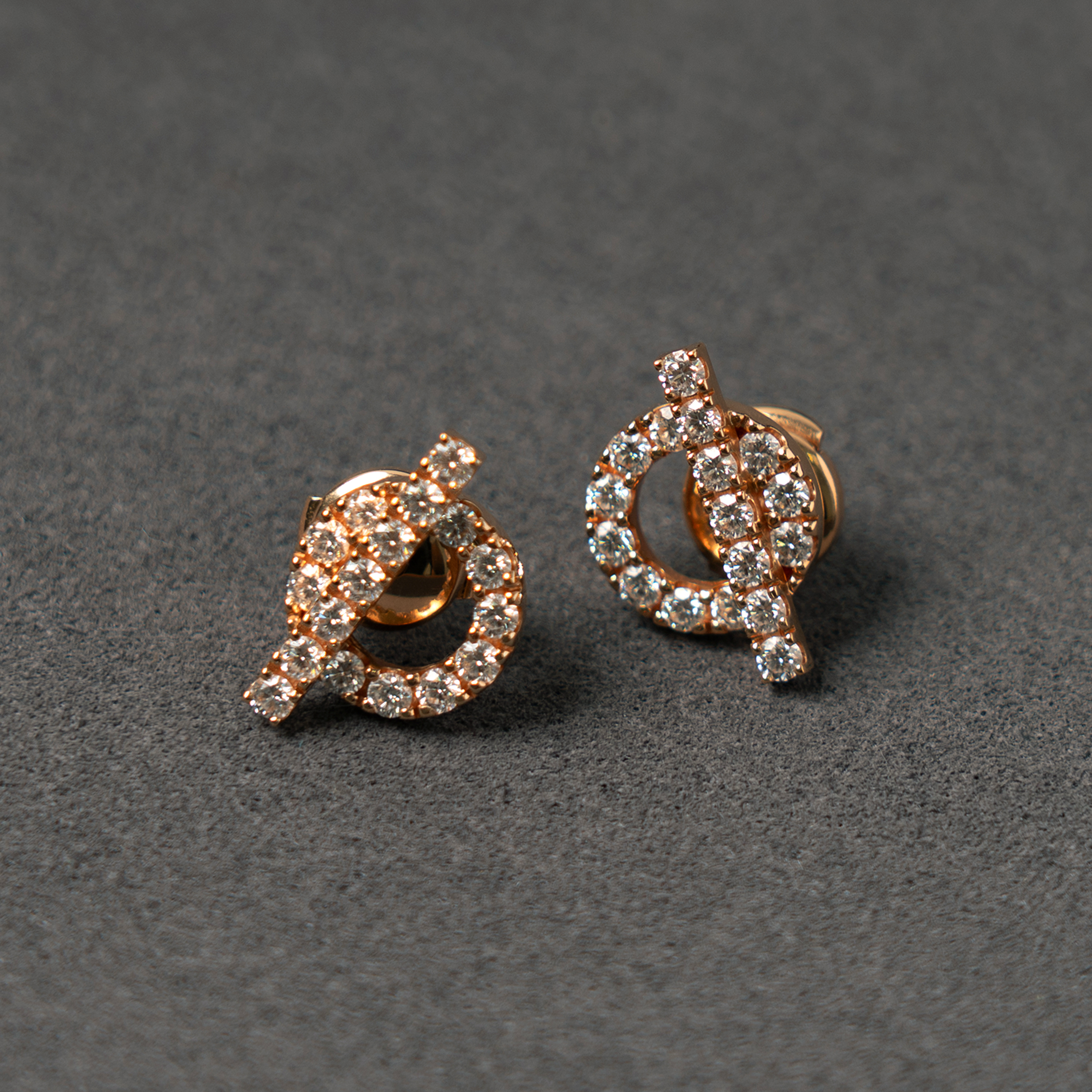 HERMES ピアス ピンク 片耳 org.jpg
