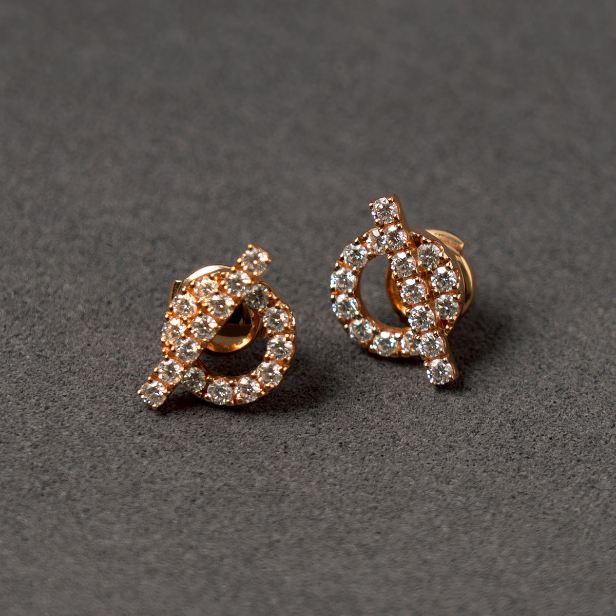 エルメスダイヤピアス片方 ピアス 《フィネス》 | Hermès - エルメス-公式サイト