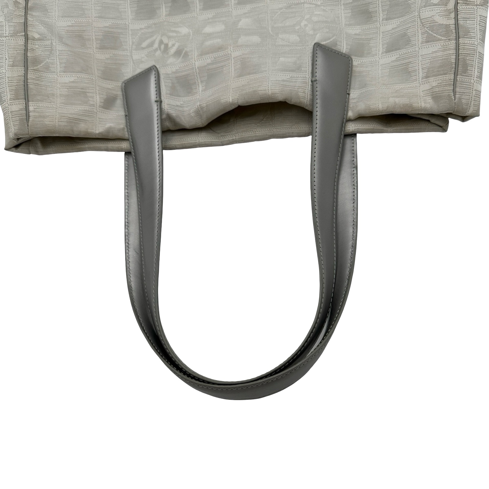 シャネル CHANEL ニュートラベルライントートMM A15991 11番台