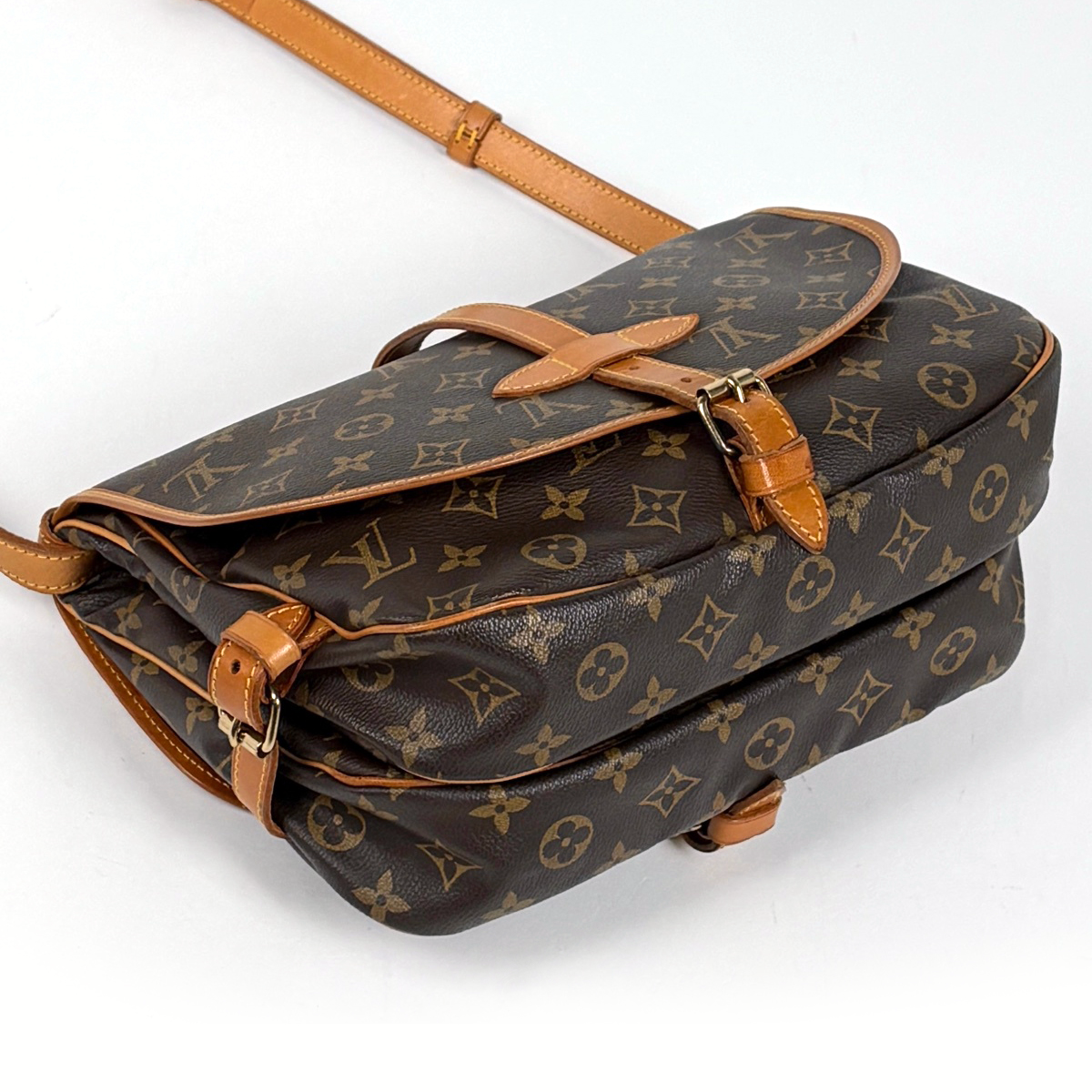 ルイ・ヴィトン Louis Vuitton ソミュール30 斜め掛け ショルダー