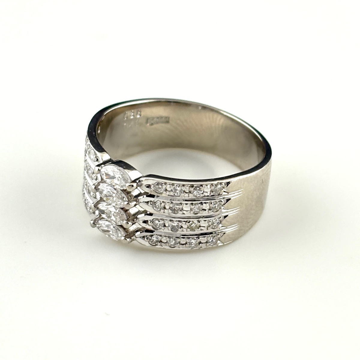 メレダイヤ デザインリング プラチナ 指輪 リング 20号 Pt900